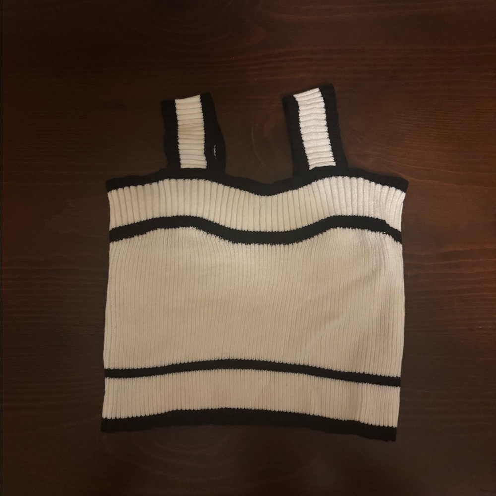 Amazon Black and White Ribbed Tank Top